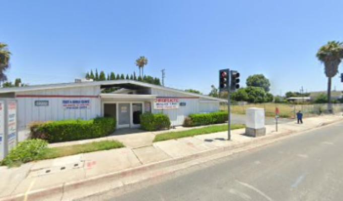 Hot Massage Chiropractic Body Care