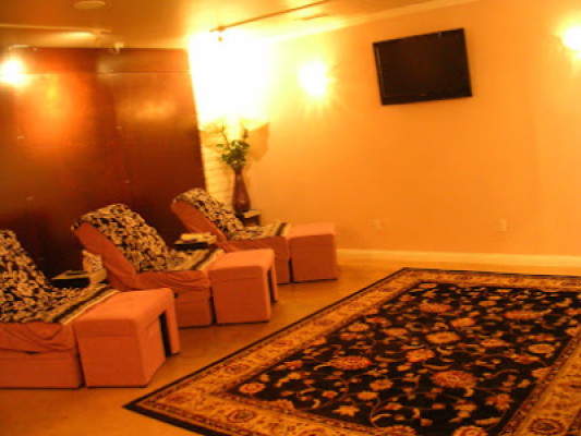 Lucy’s Massage Studio