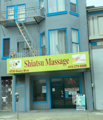 SHIATSU MASSAGE