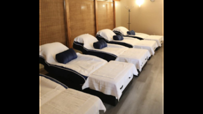 Yifeng Acupuncture & Massage