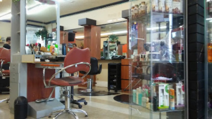 Golden Hands Salon